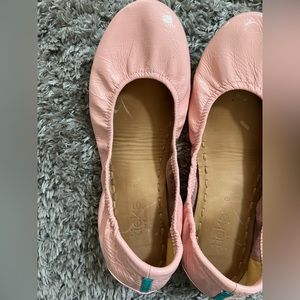 Tieks Cotton Candy size 9 only worn 2x. Authentic.